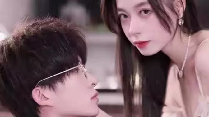 離婚后，夫人成了千億大佬(全集)