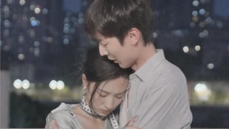 棄婚后，高冷女總裁攀我高枝(全集)